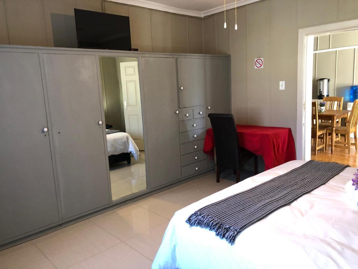 The Lavender Guesthouse Kroonstad Exterior foto